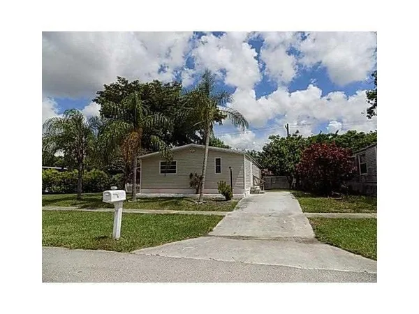 $2,100 | 10480 South 228th Lane, Boca Raton, FL 33428