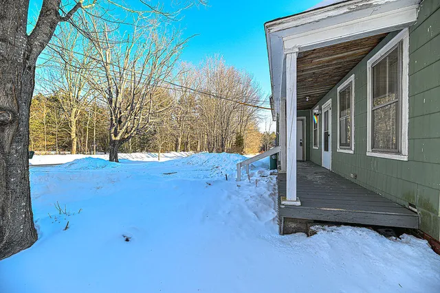 $329,900 | 302 Lower Cross Road, Lebanon, ME 04027
