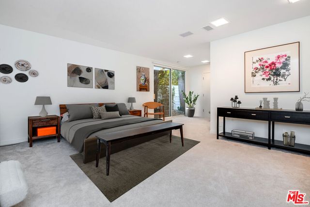 $28,999,999 | 1010 North Rexford Drive, Beverly Hills, CA 90210