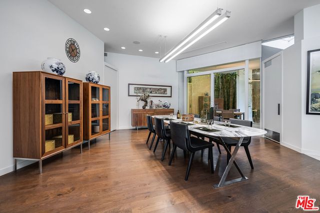 $28,999,999 | 1010 North Rexford Drive, Beverly Hills, CA 90210