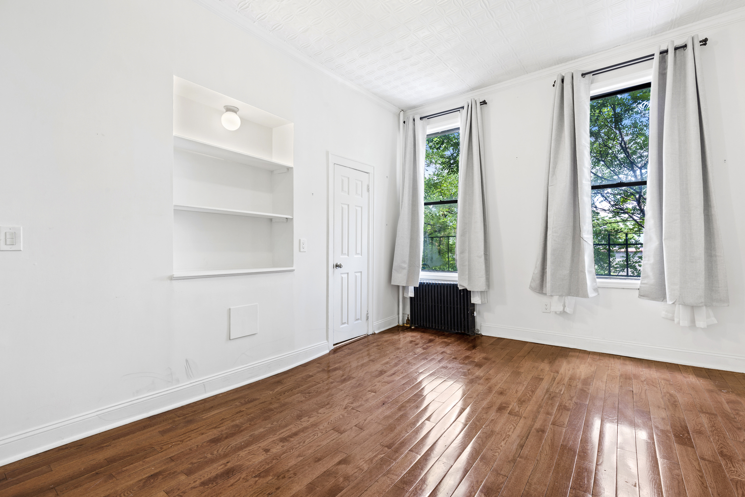 253 Bushwick Avenue, Unit 2R Brooklyn, NY 11206 - Photo 2 of 6