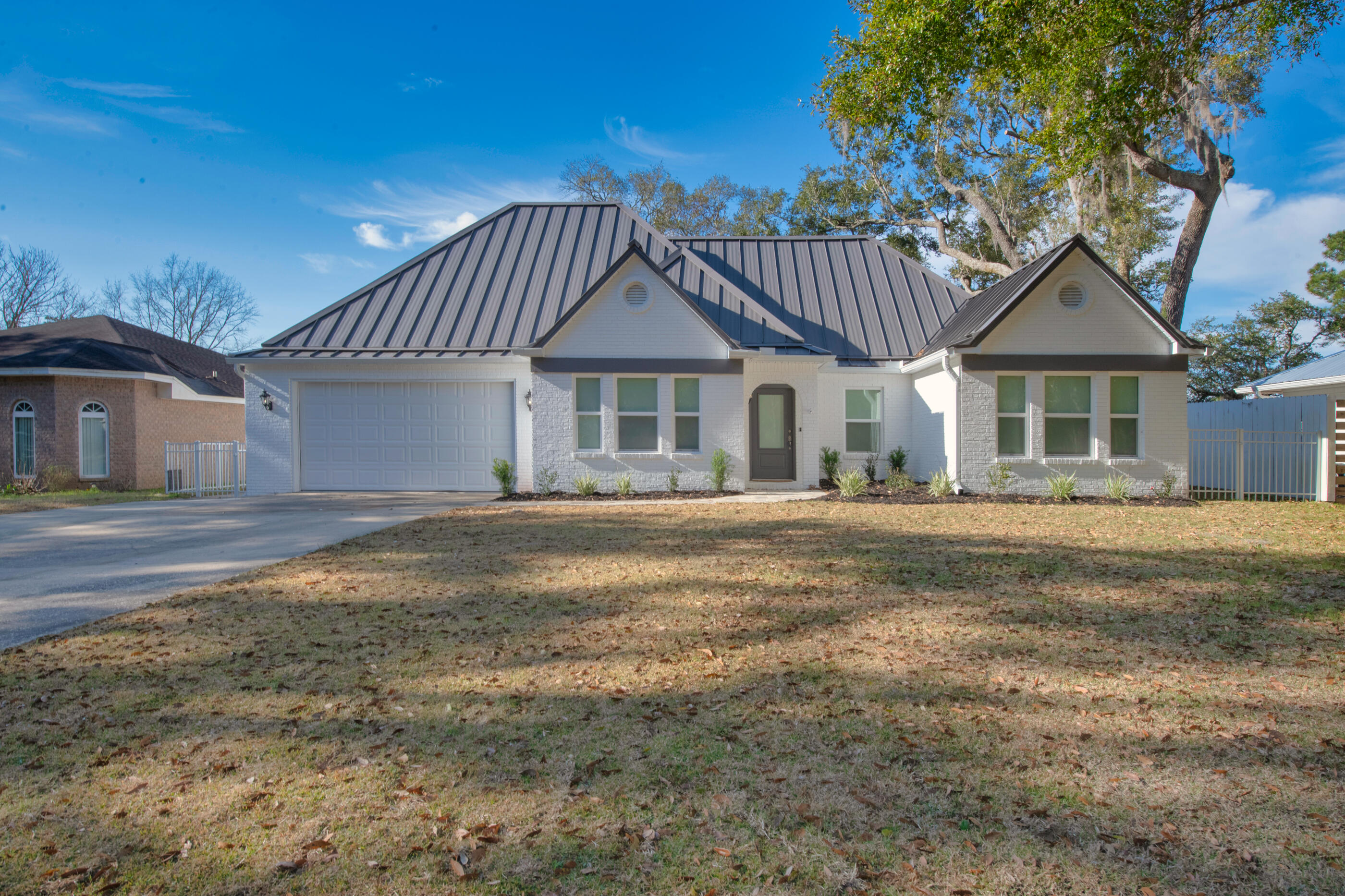 24 Waterview Place Freeport, FL 32439 - Photo 1 of 53 front