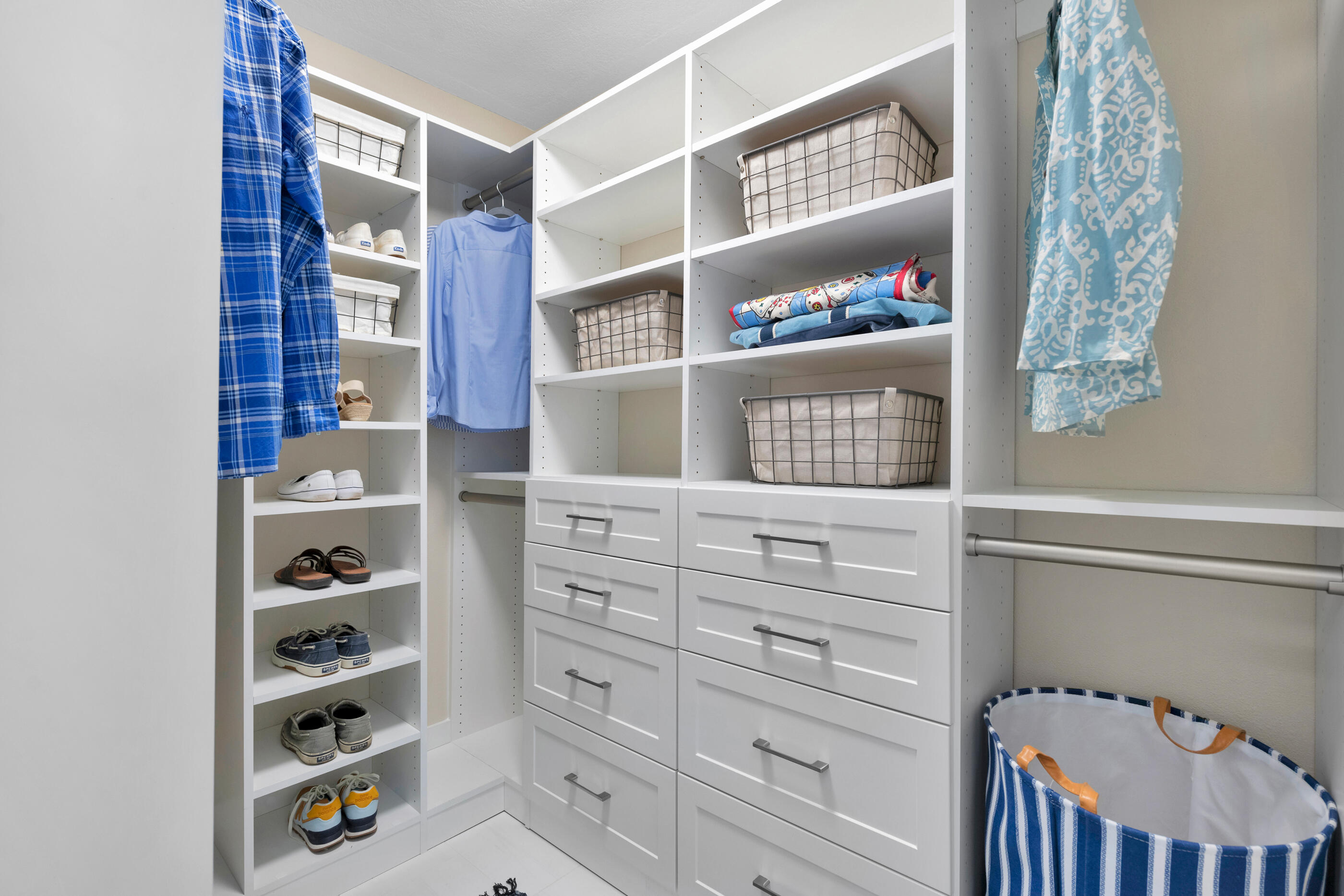 24 Waterview Place Freeport, FL 32439 - Photo 36 of 53 custom walk-in closet
