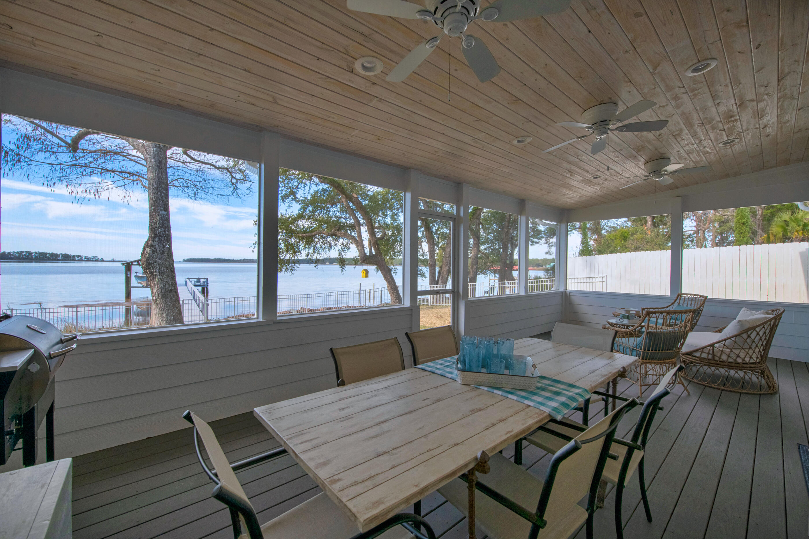 24 Waterview Place Freeport, FL 32439 - Photo 50 of 53 tongue and groove ceiling