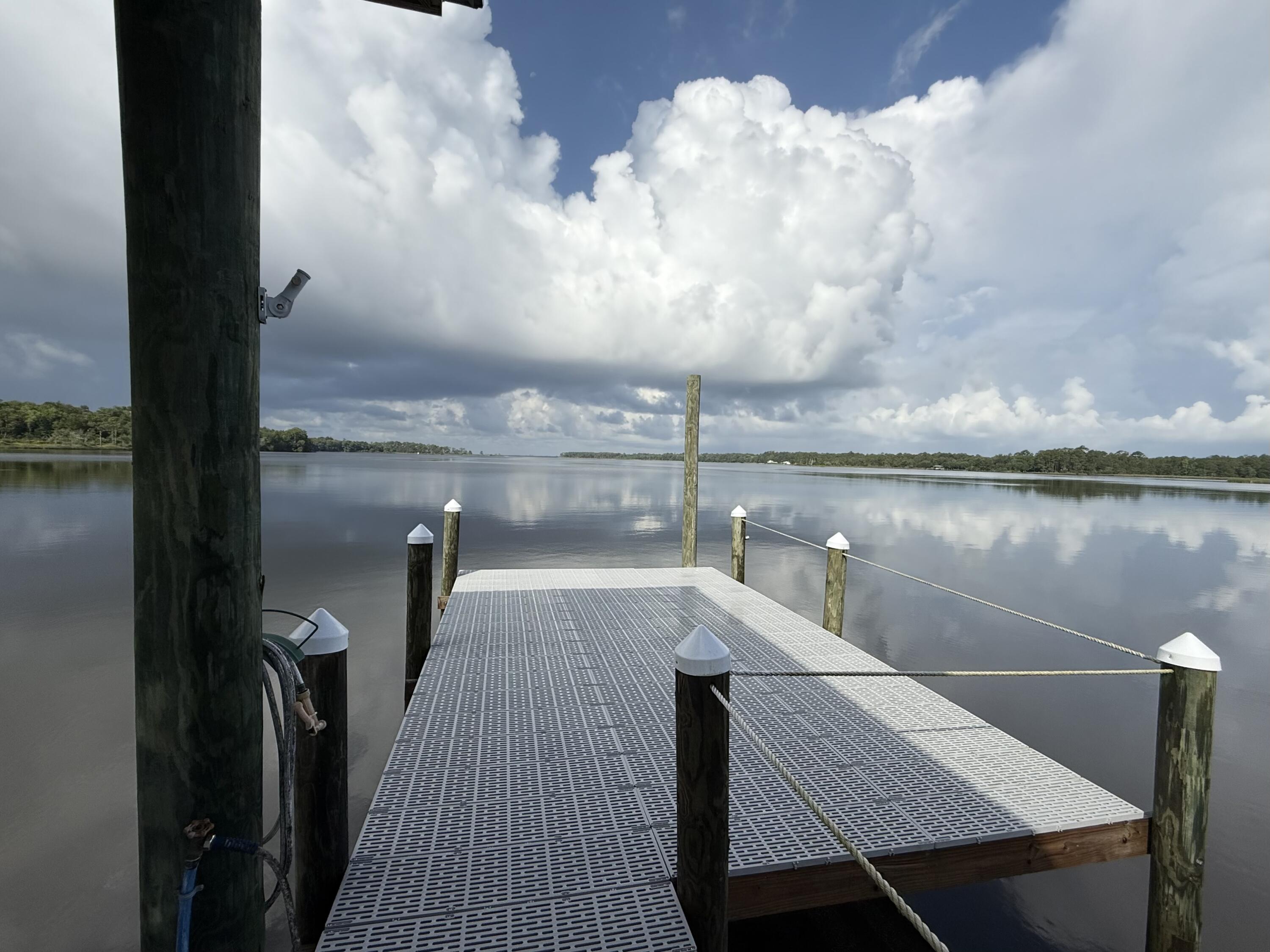 24 Waterview Place Freeport, FL 32439 - Photo 10 of 53 large deck