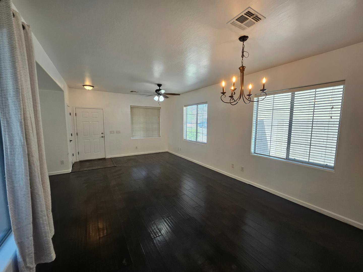 1707 South Rochester Drive Gilbert, AZ 85295 - Photo 3 of 19 Photo #3