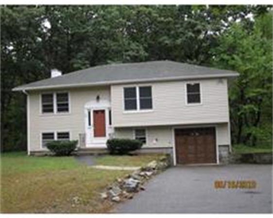 30 Long Meadow Road Chelmsford, MA 01824 - Photo 1 of 8 Gallery Image 1
