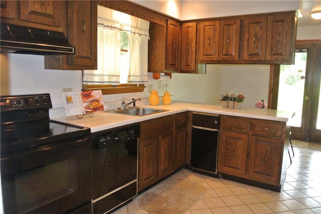 150 Old Hickory Ridge Road Washington, PA 15301 - Photo 3 of 16 Gallery Image 3
