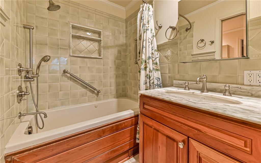 2564 Grouse Ridge, Unit A Wexford, PA 15090 - Photo 11 of 21 Gallery Image 11