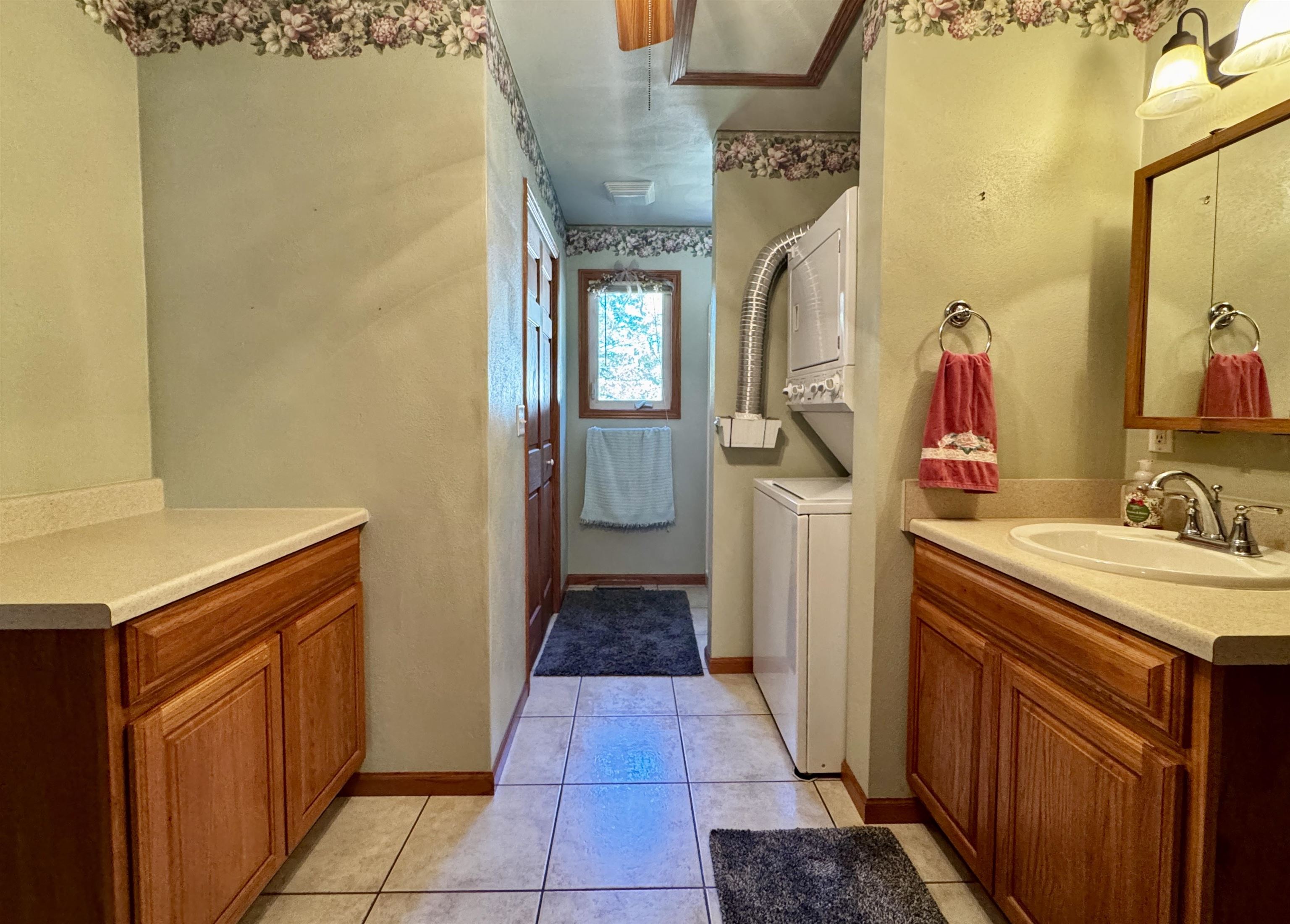 737 East Briar Lane Beloit, WI 53511 - Photo 20 of 36