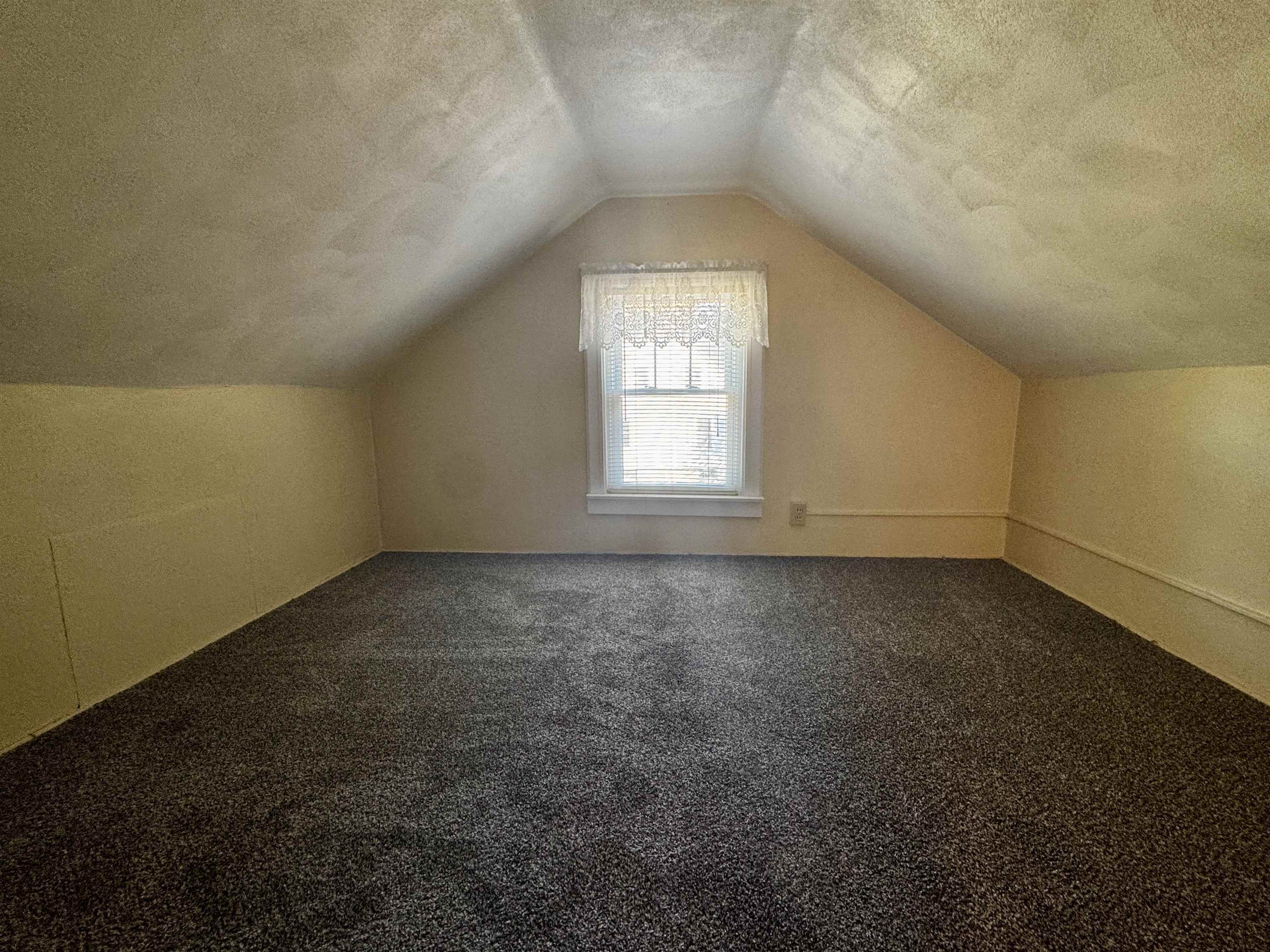 737 East Briar Lane Beloit, WI 53511 - Photo 23 of 36