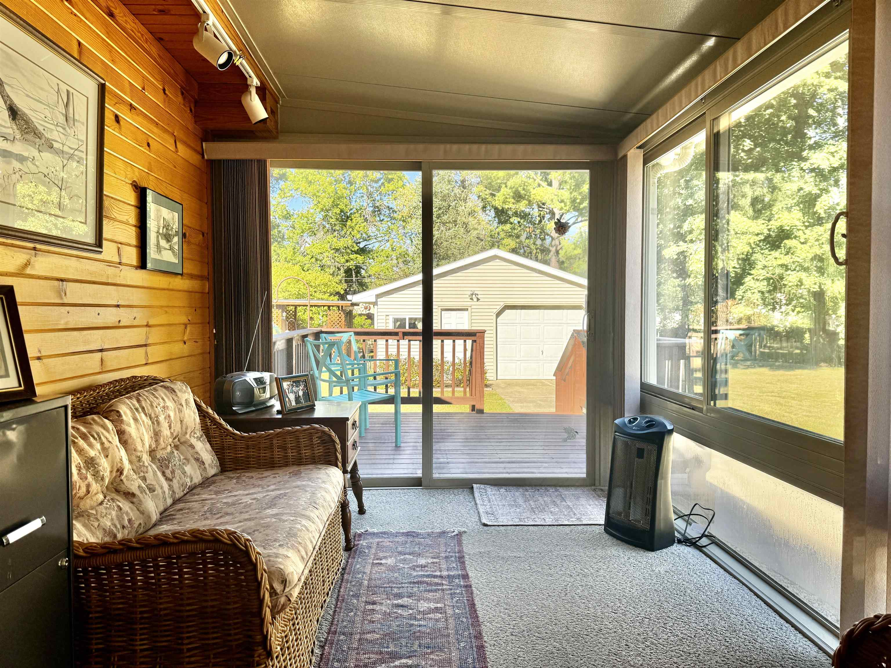 737 East Briar Lane Beloit, WI 53511 - Photo 24 of 36