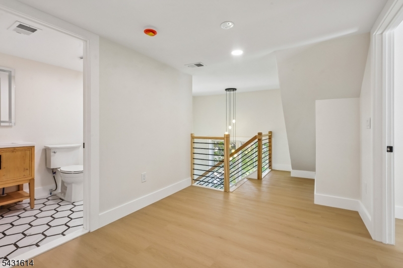 10 Rose Street Edison, NJ 08817 - Photo 32 of 48