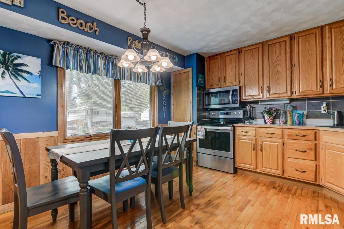 702 Deerfield Road Chatham, IL 62629 - Photo 7 of 39 Gallery Image 7