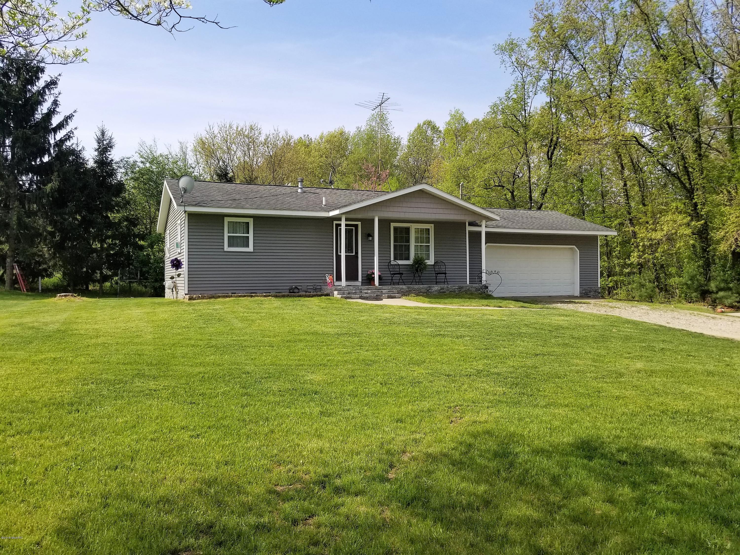 11403 Sprague Road Delton, MI 49046 - Photo 1 of 18 20180518_102111