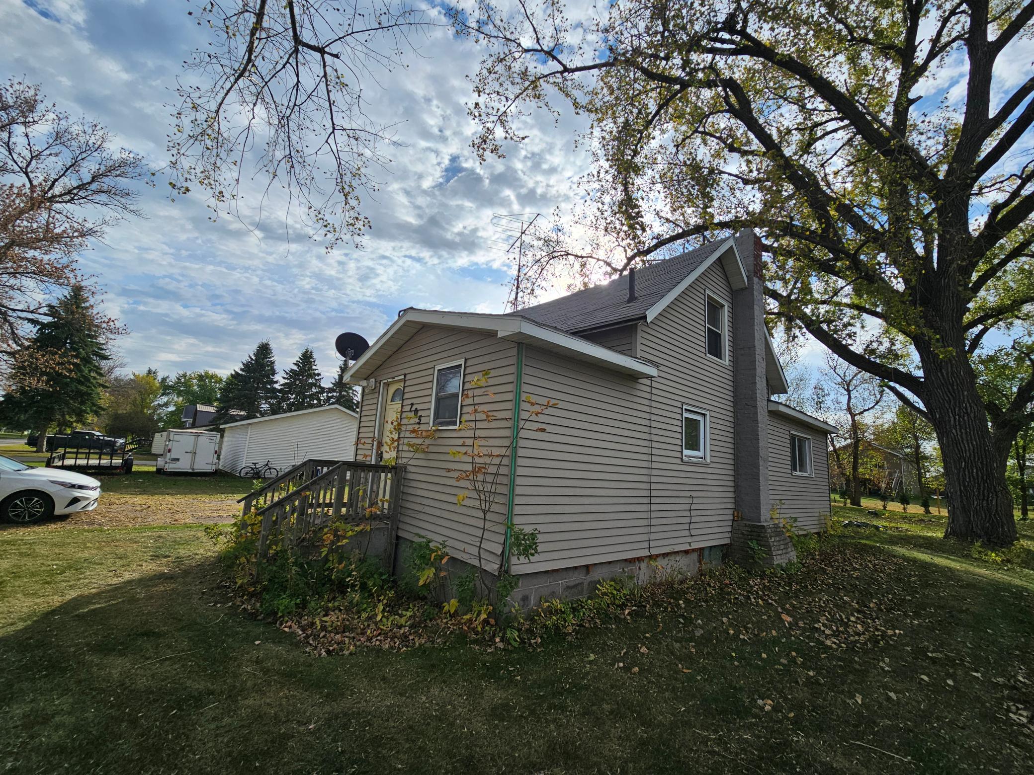 705 Neill Street Buxton, ND 58218 - Photo 2 of 15