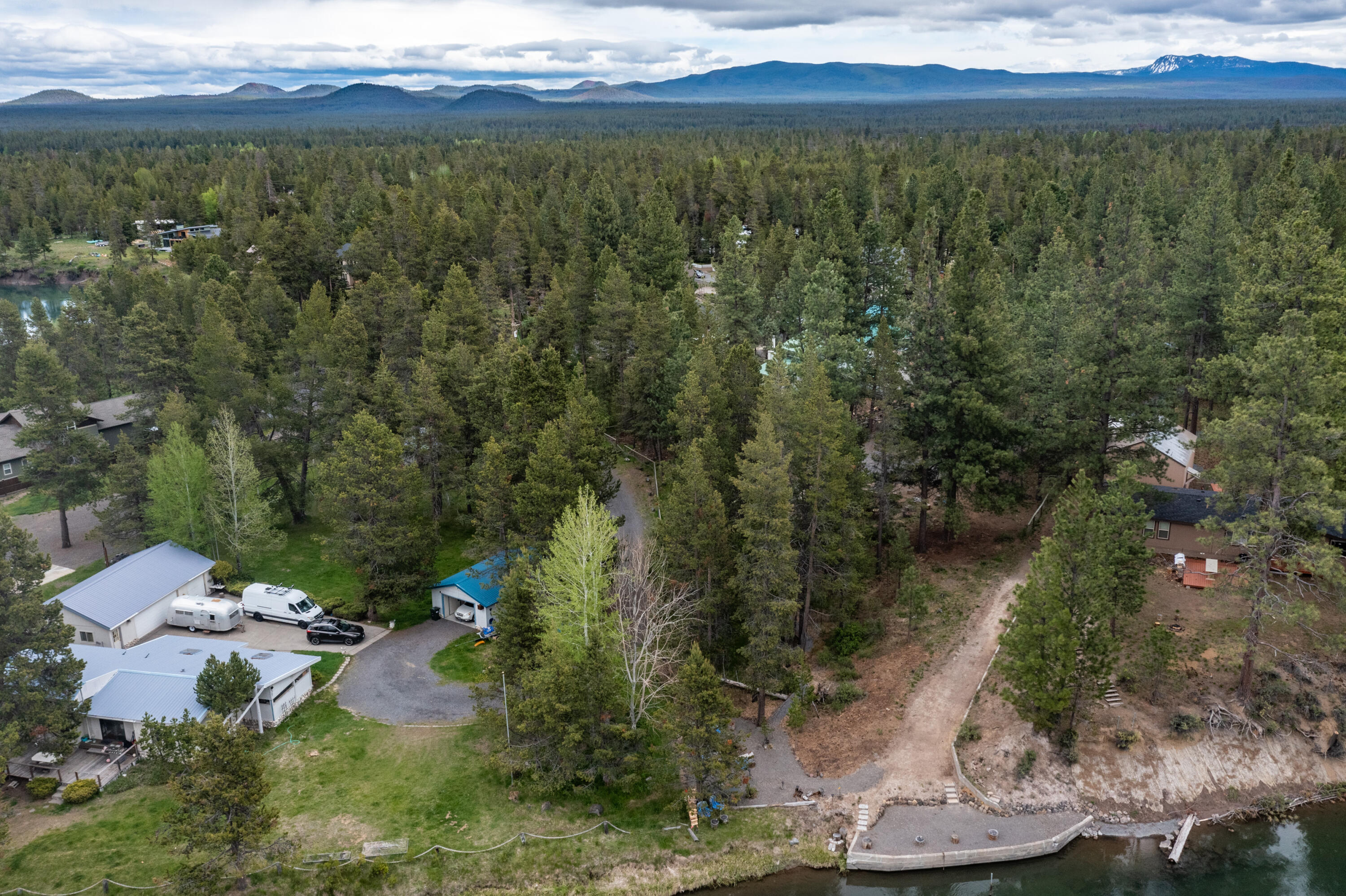 56053 Snow Goose Road Bend, OR 97707 - Photo 14 of 27 sg12