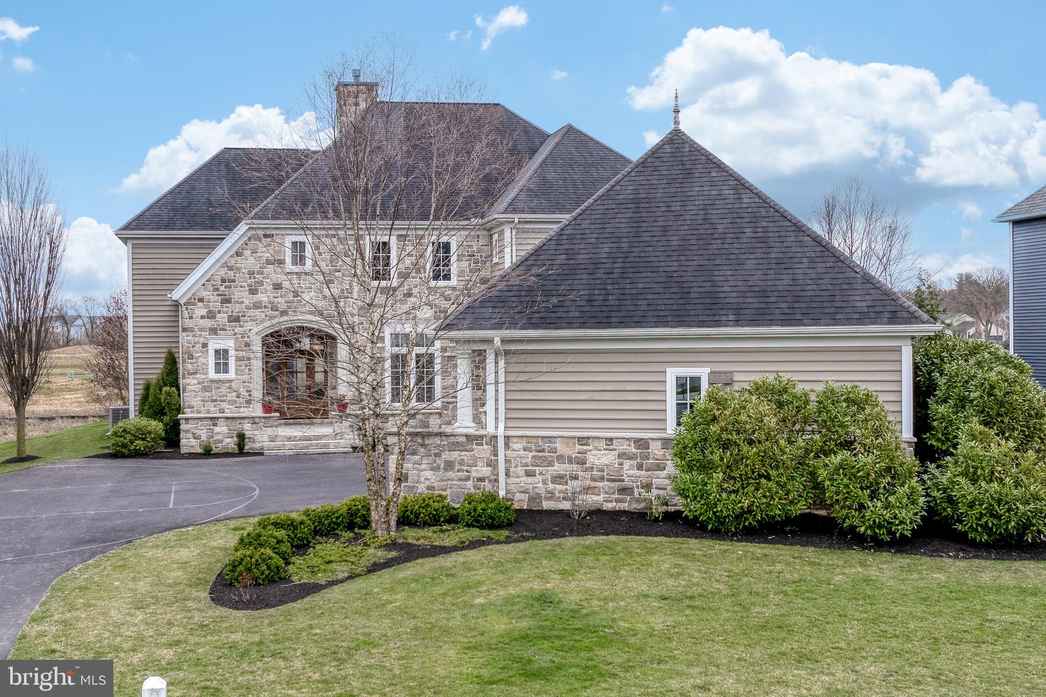536 East Delp Road Lancaster, PA 17601 - Photo 2 of 65 Front View