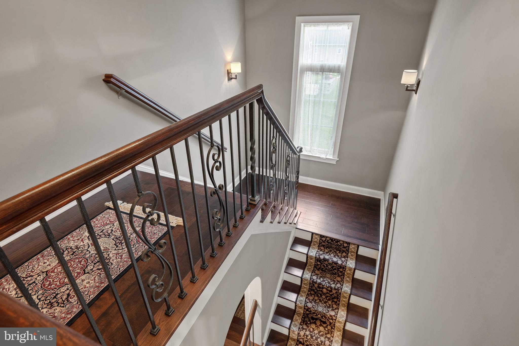 536 East Delp Road Lancaster, PA 17601 - Photo 32 of 65 Stairwell