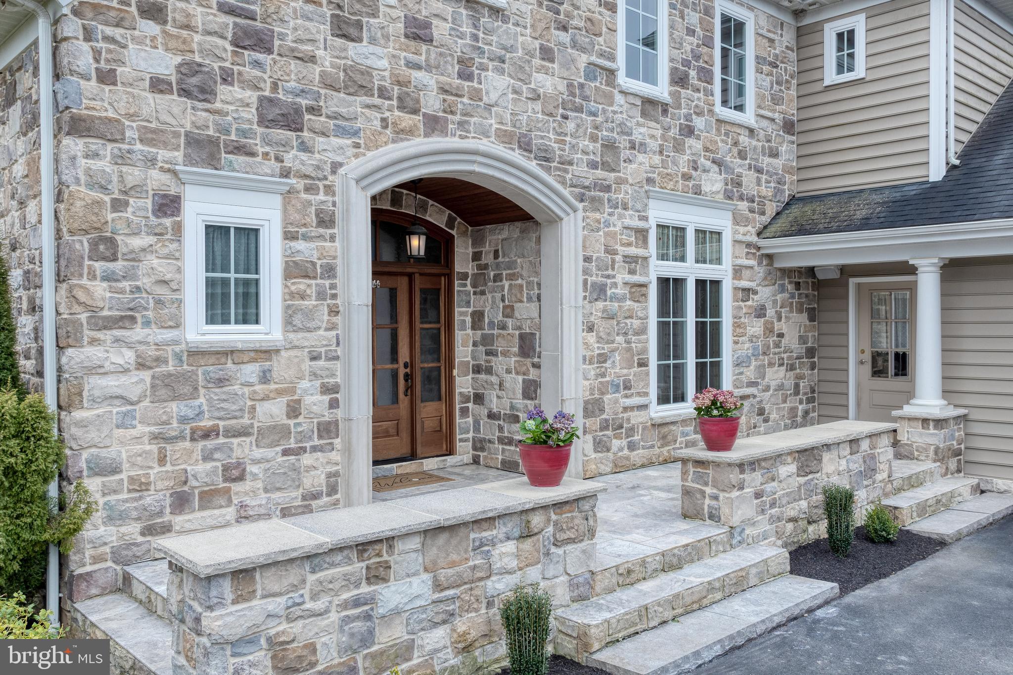 536 East Delp Road Lancaster, PA 17601 - Photo 5 of 65 Front Entrance
