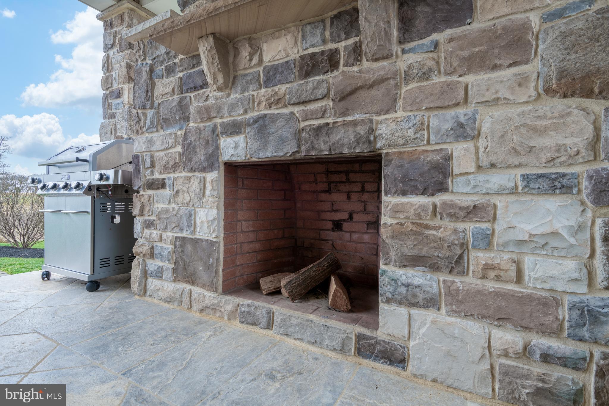 536 East Delp Road Lancaster, PA 17601 - Photo 55 of 65 Patio Fireplace