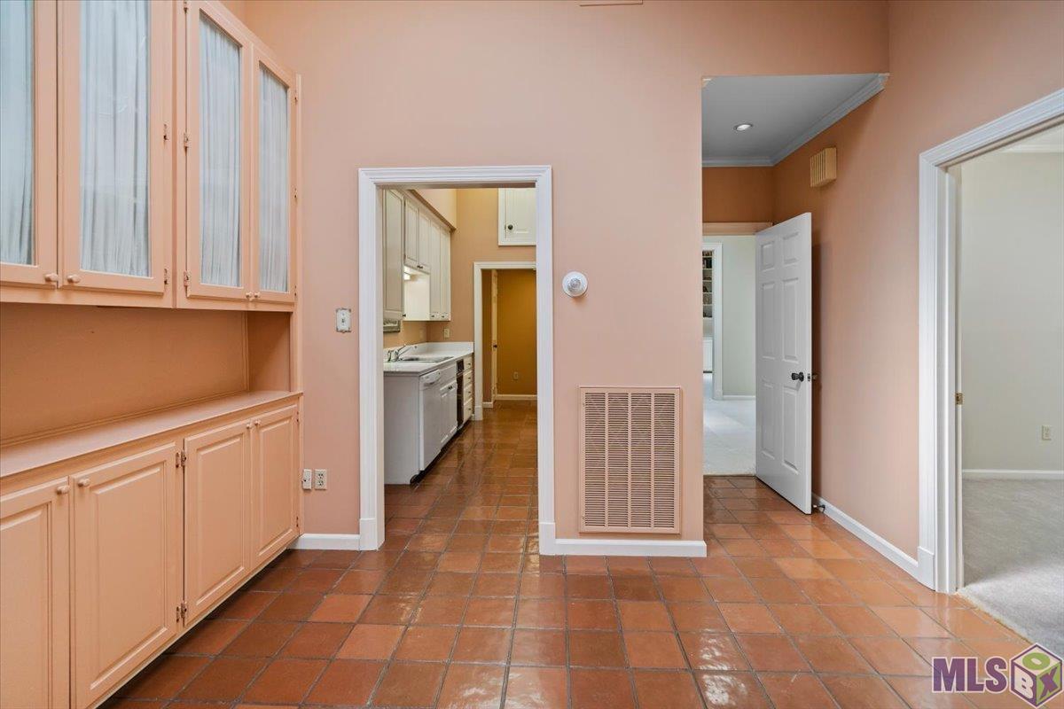 14 Jamestowne Court Baton Rouge, LA 70809 - Photo 17 of 23 View from Breakfast Room