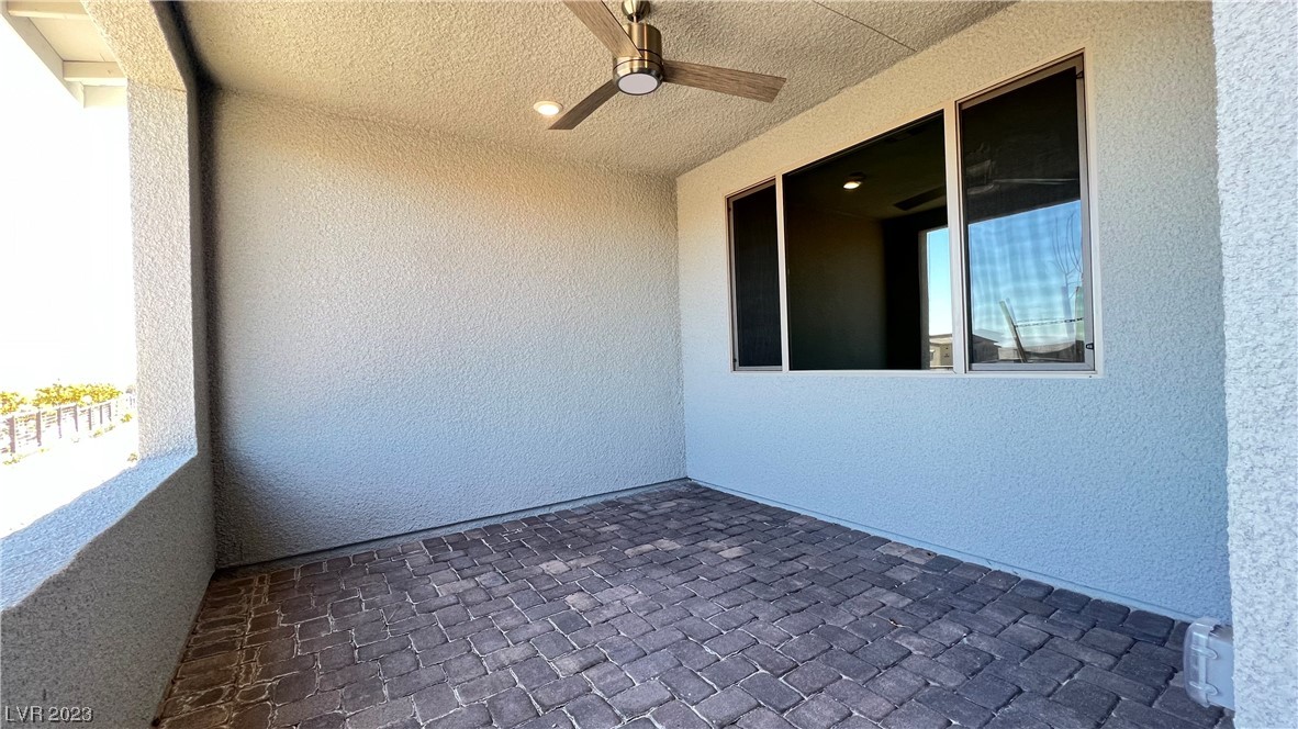 522 Mahogany Ridge Street Las Vegas, NV 89138 - Photo 14 of 37