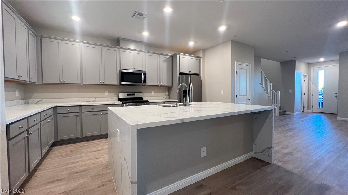 522 Mahogany Ridge Street Las Vegas, NV 89138 - Photo 21 of 37