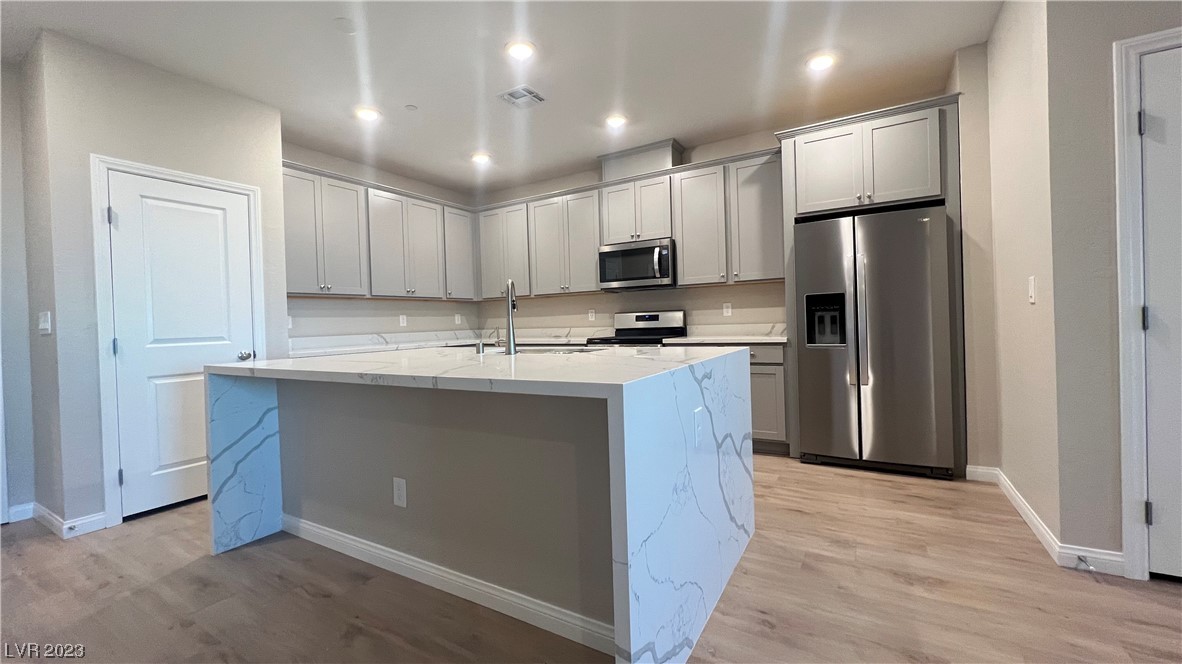 522 Mahogany Ridge Street Las Vegas, NV 89138 - Photo 22 of 37