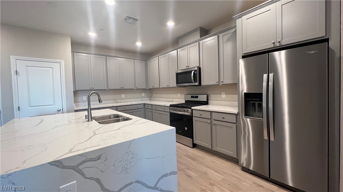 522 Mahogany Ridge Street Las Vegas, NV 89138 - Photo 23 of 37
