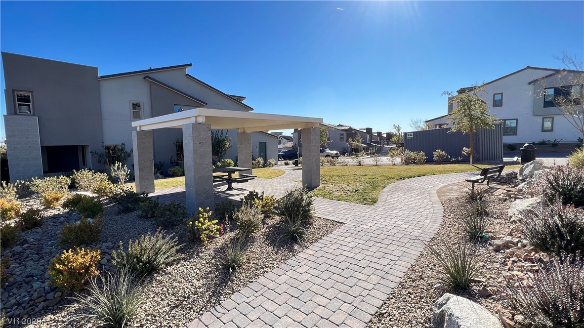 522 Mahogany Ridge Street Las Vegas, NV 89138 - Photo 7 of 37