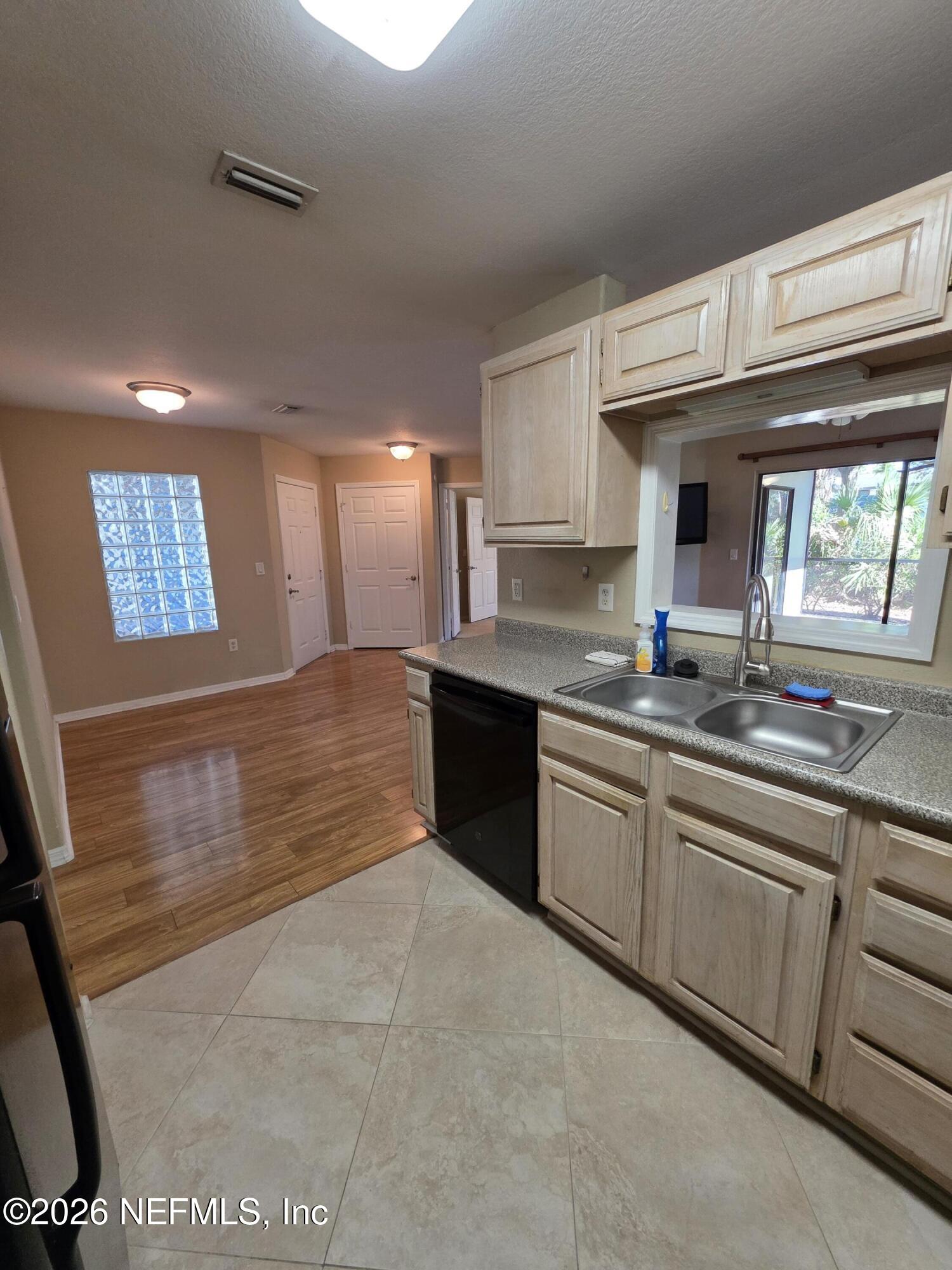 10150 Belle Rive Boulevard, Unit 2205 Jacksonville, FL 32256 - Photo 22 of 62 20260207_161447