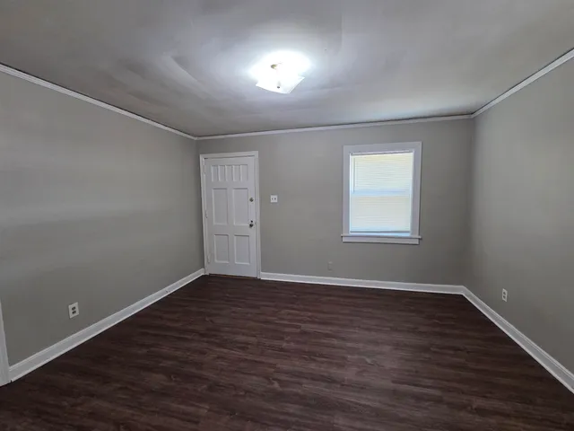 $650 | 802 North Dunlap Street, Memphis, TN 38107