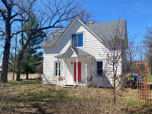 $375,000 | 35264 Dolphin Street Northwest, Princeton, MN 55371
