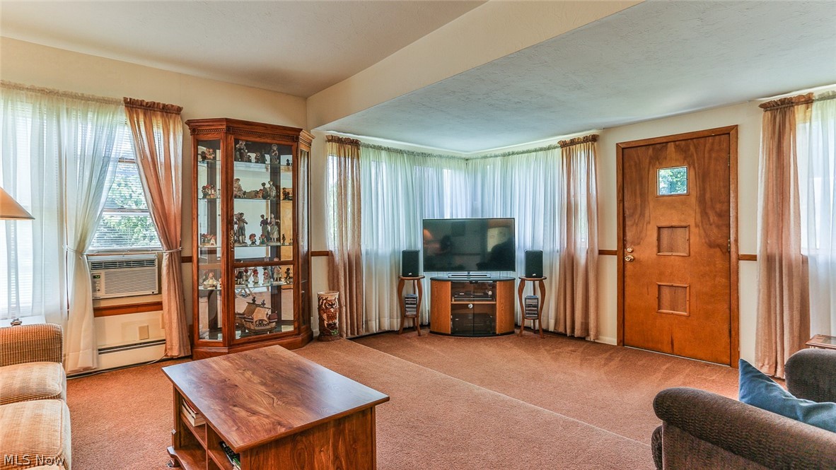 4365 Minor Road Akron, OH 44321 - Photo 4 of 30