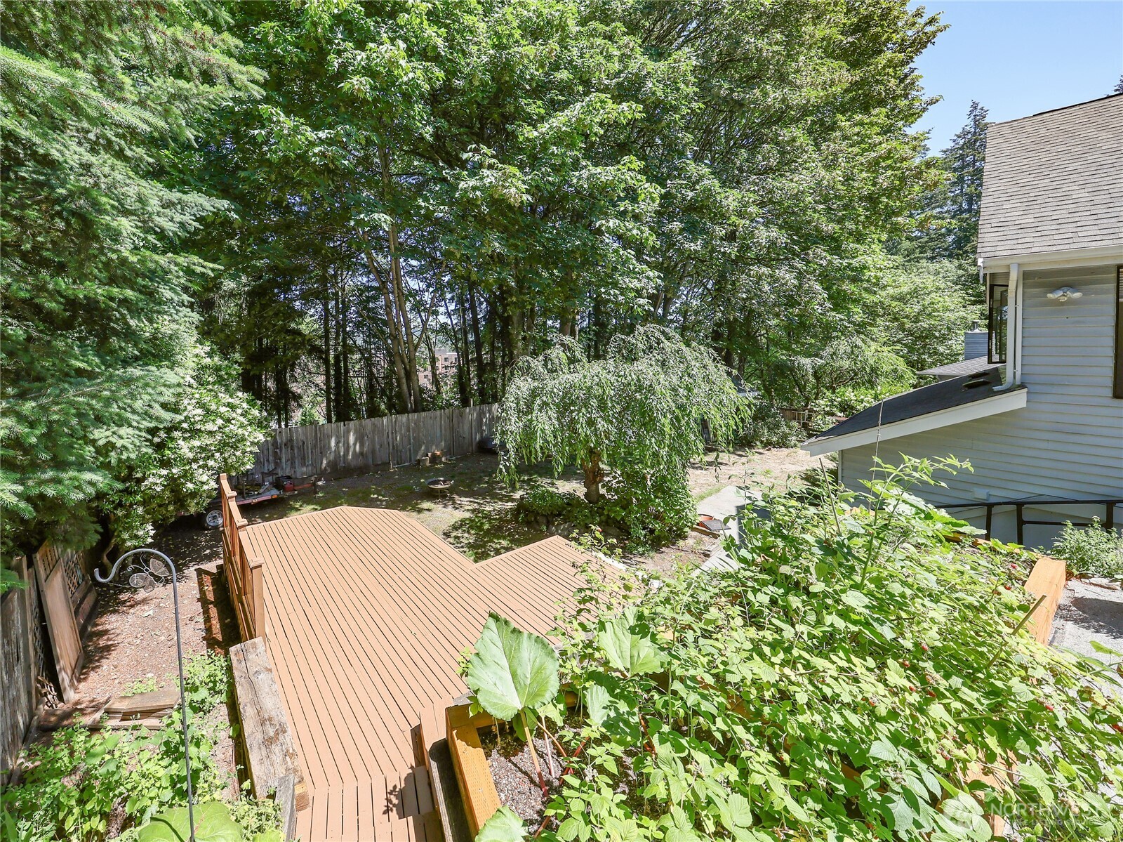 10820 Northeast 183rd Court Bothell, WA 98011 - Photo 38 of 40