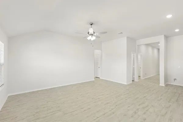 $322,573 | 118 Coyote Circle, Terrell, TX 75160