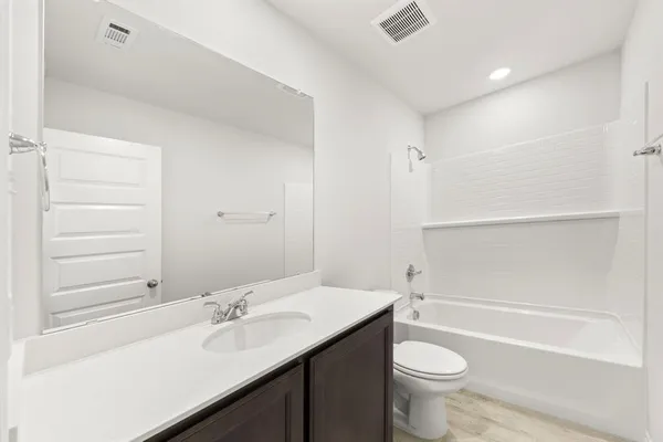 $322,573 | 118 Coyote Circle, Terrell, TX 75160