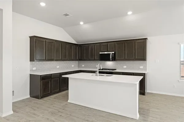 $322,573 | 118 Coyote Circle, Terrell, TX 75160