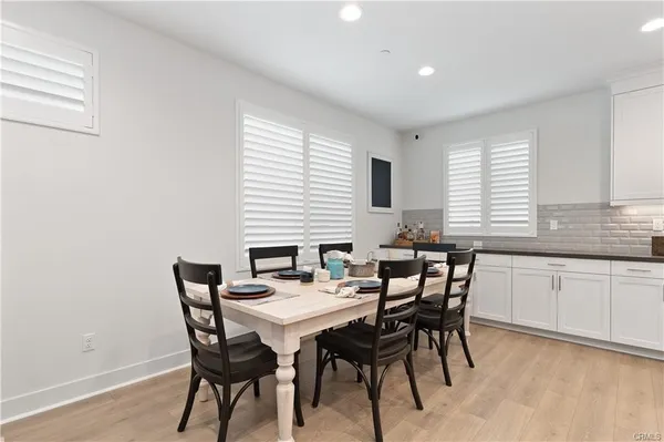 $4,500 | 143 Tenor, Irvine, CA 92618