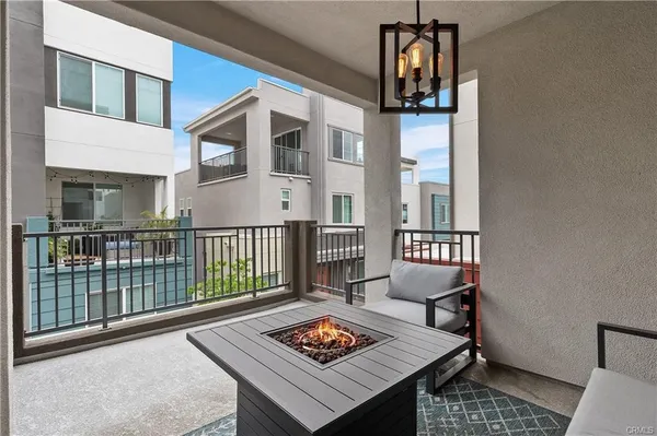 $4,500 | 143 Tenor, Irvine, CA 92618