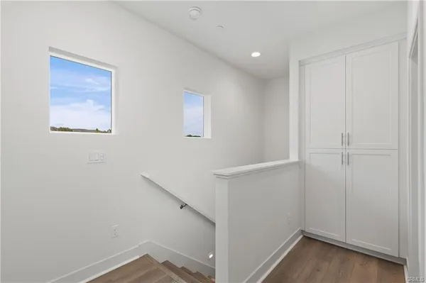 $4,500 | 143 Tenor, Irvine, CA 92618