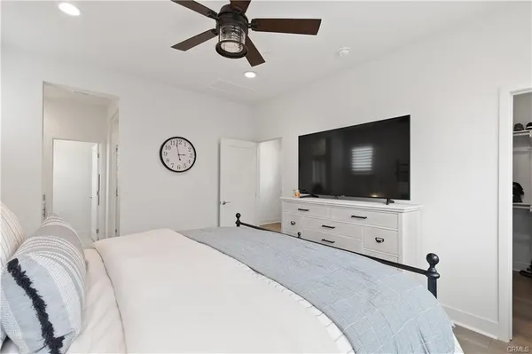 $4,500 | 143 Tenor, Irvine, CA 92618