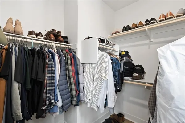 $4,500 | 143 Tenor, Irvine, CA 92618