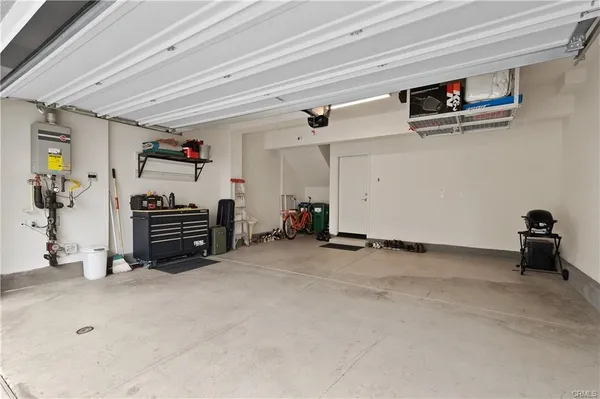 $4,500 | 143 Tenor, Irvine, CA 92618