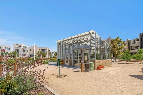 $4,500 | 143 Tenor, Irvine, CA 92618