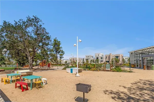 $4,500 | 143 Tenor, Irvine, CA 92618