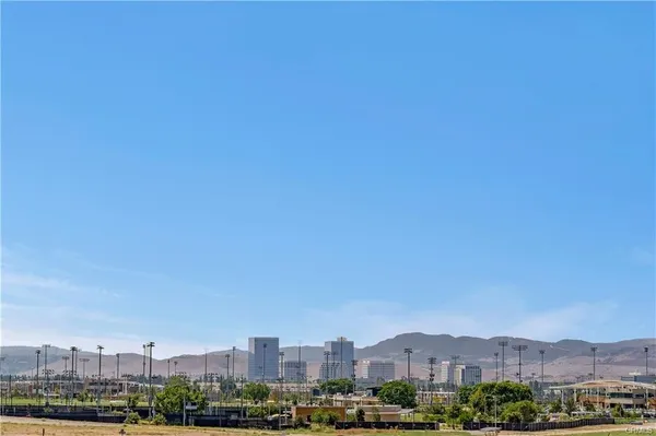 $4,500 | 143 Tenor, Irvine, CA 92618