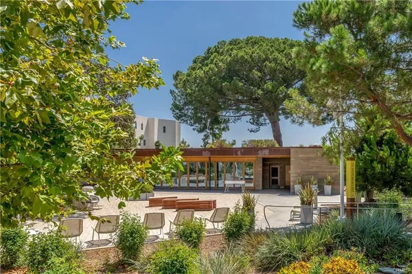 $4,500 | 143 Tenor, Irvine, CA 92618