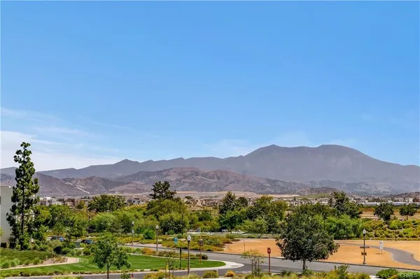 $4,500 | 143 Tenor, Irvine, CA 92618